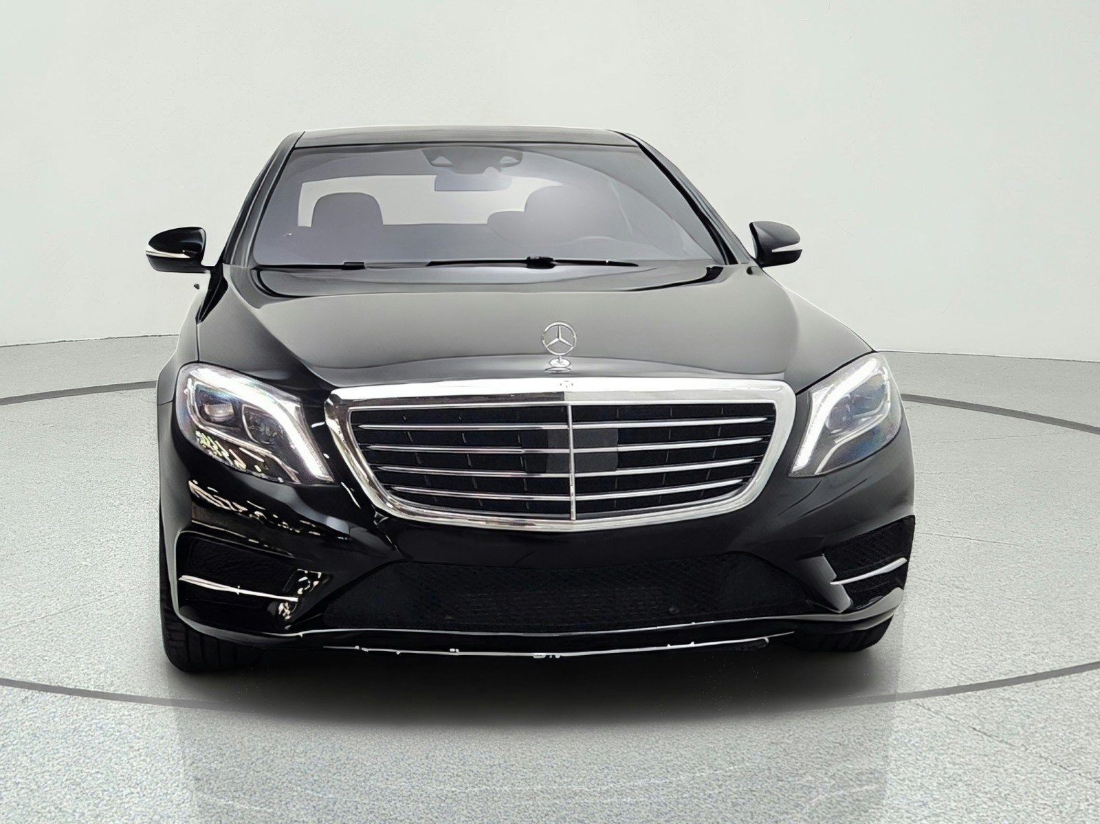 Used 2015 Black Mercedes-Benz 4dr Sdn S 550 RWD image 2