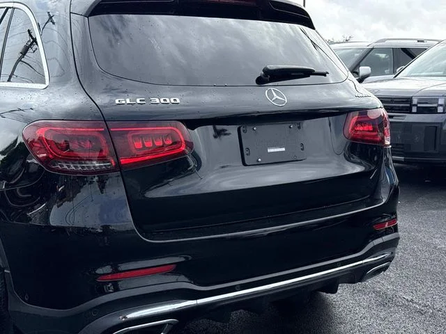 Used 2021 Black Mercedes-Benz GLC 300 image 11