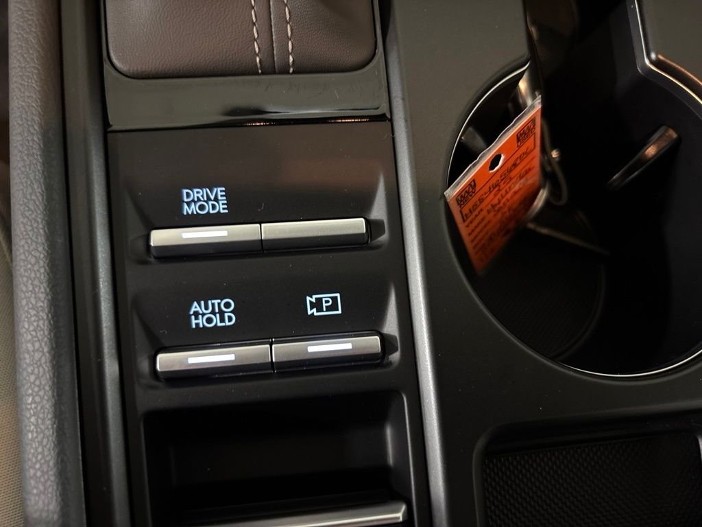 Certified Used 2025 Silver Hyundai SE image 21