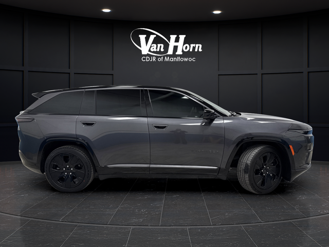 Used 2025 Jeep Wagoneer S Launch Edition with VIN 3C4RJNAK3ST583624 for sale in Manitowoc, WI