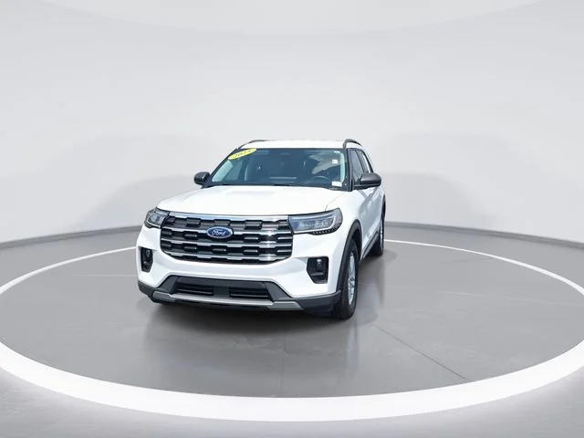 Used 2025 White Ford Active image 5