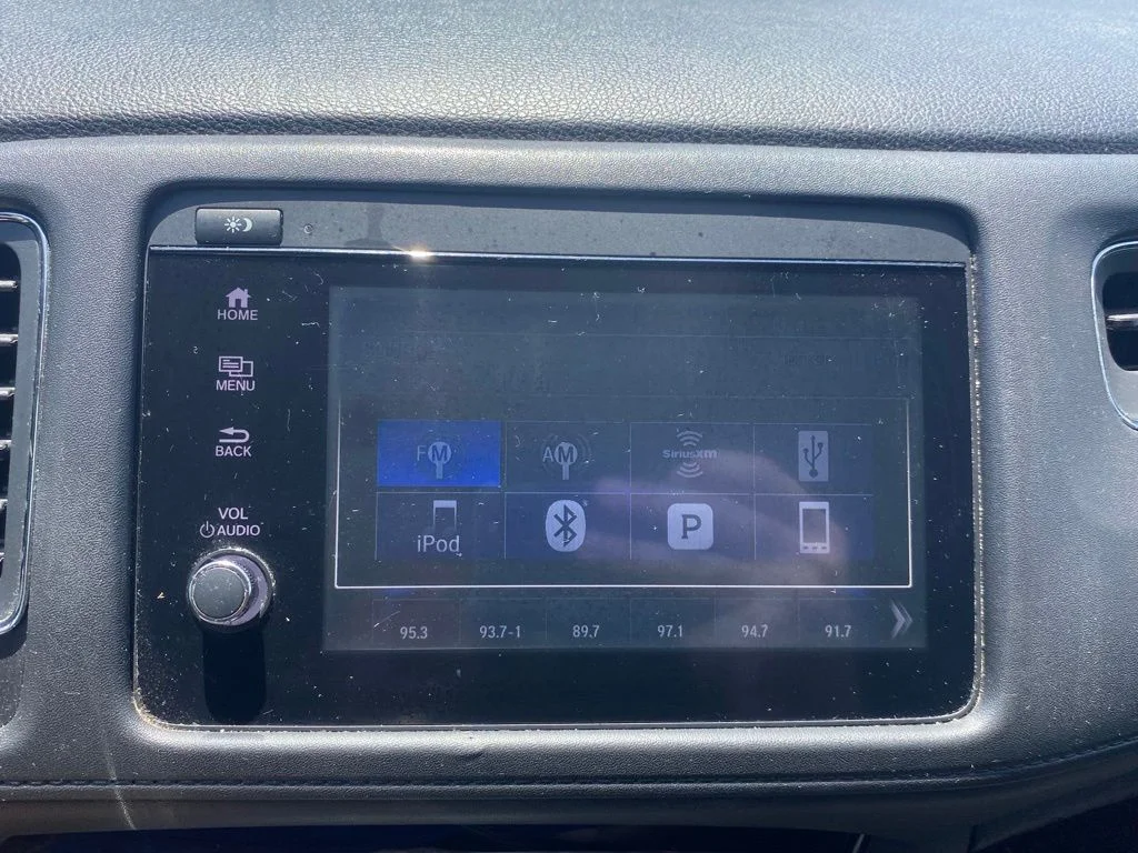 Used 2019  Honda EX image 22