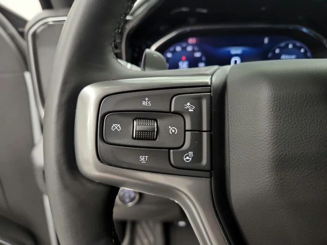 Used 2025 White Chevrolet RST image 28