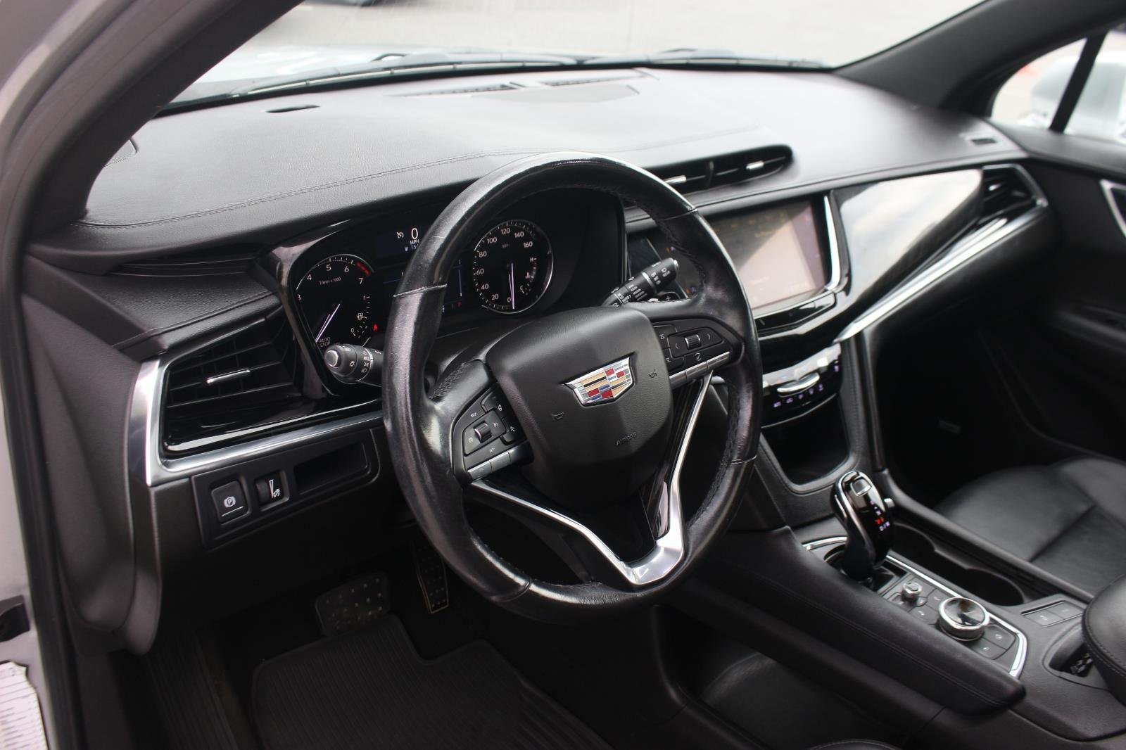 Used 2020 RADIANT SILVER METALLIC Cadillac AWD Premium Luxury image 17