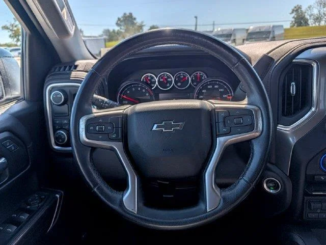 Used 2021 SUMMIT WHITE Chevrolet RST image 14