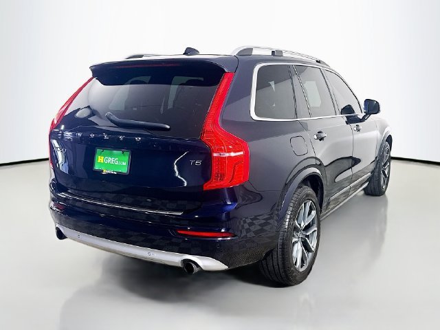 Used 2019 Magic Blue Metallic Volvo Momentum image 7