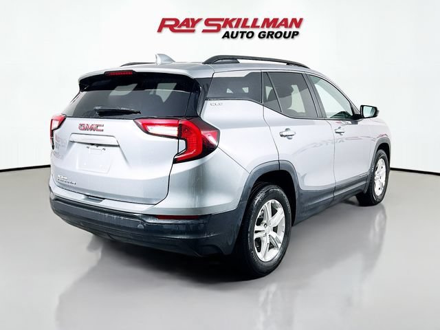 Used 2023 Sterling Metallic GMC SLE image 7