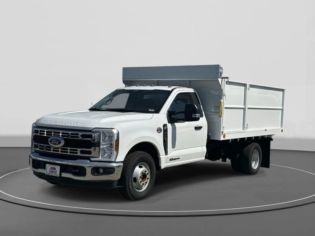 2025 Ford F-350 XL Regular Cab 169-In DRW's photo