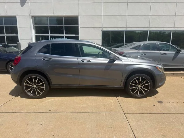 Used 2015  Mercedes-Benz GLA 250 image 7