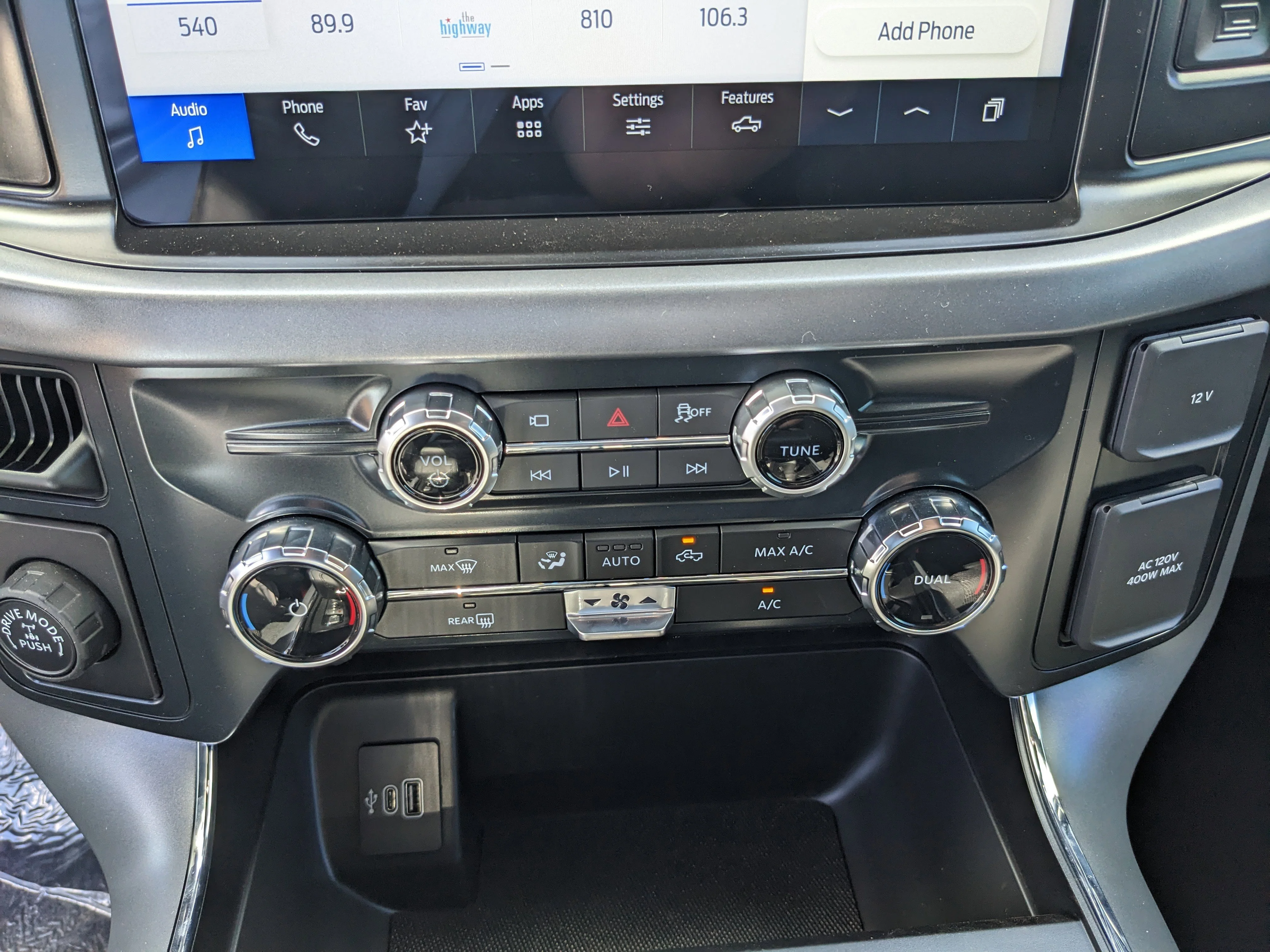New 2026 Agate Black Metallic Ford XLT image 22