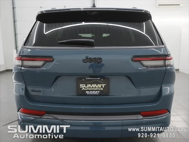 New 2026 Steel Blue Jeep Limited image 31