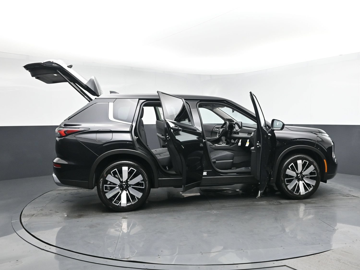 New 2026 Labrador Black Pearl Mitsubishi SE 1.5T 2WD image 30