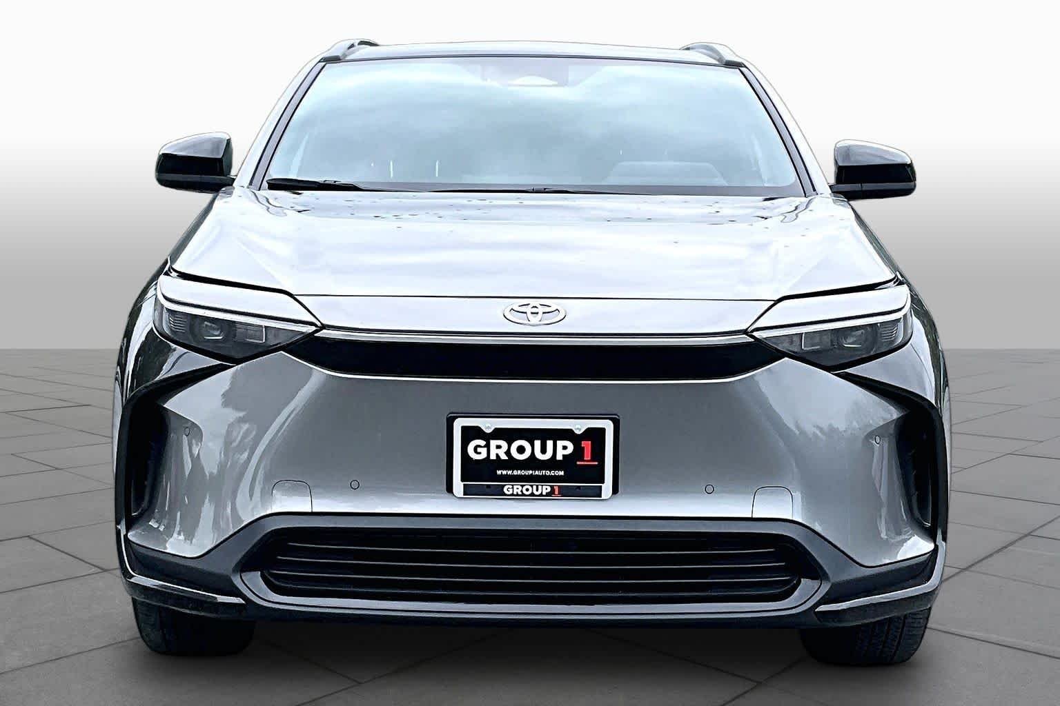 Used 2023 Heavy Metal Toyota XLE image 3