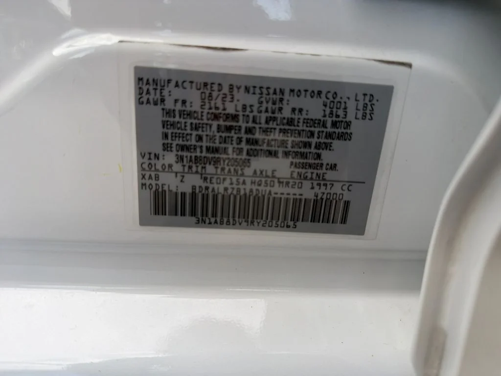 Certified Used 2024 White Nissan SR image 32