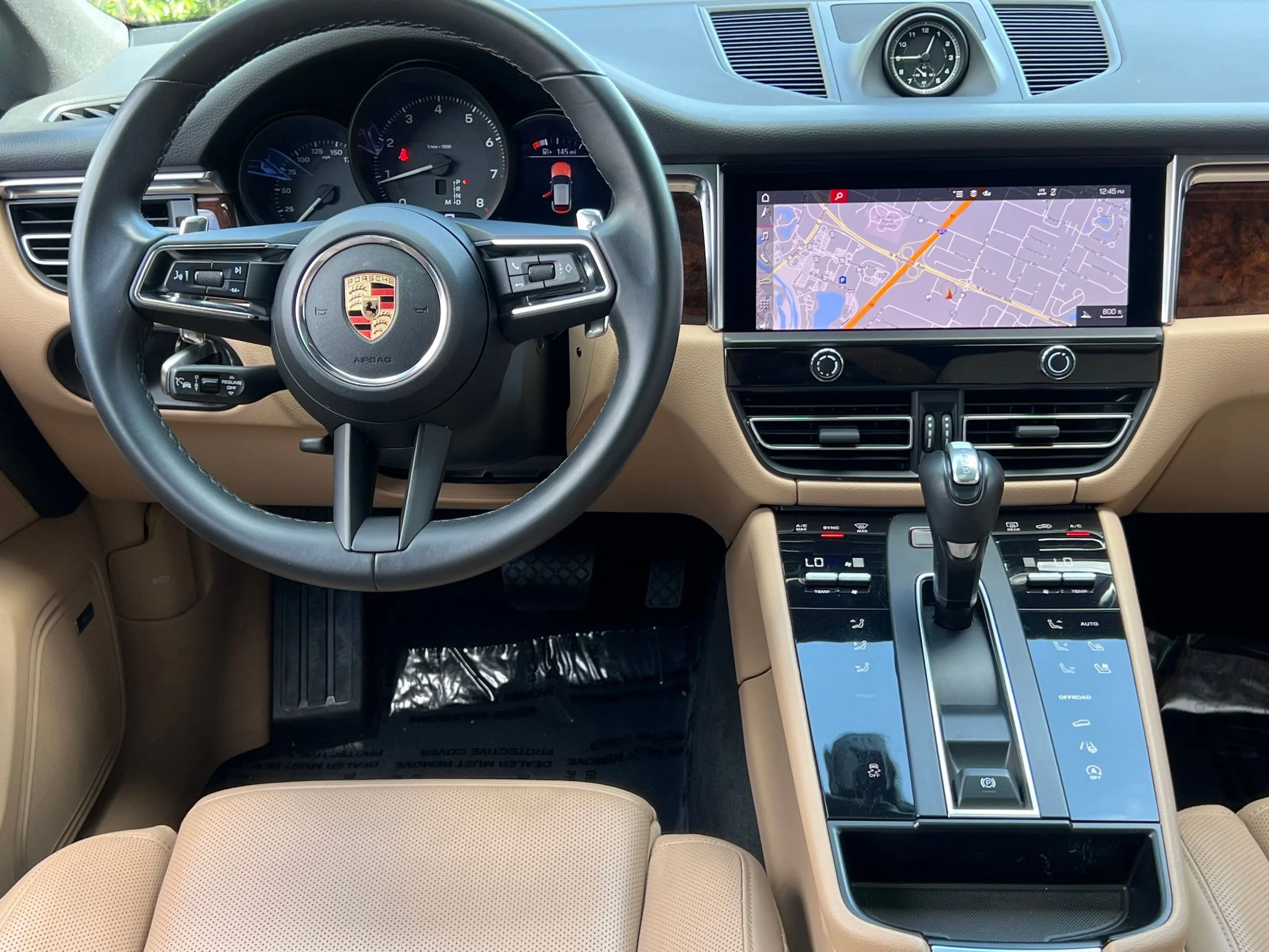 Used 2023 White Porsche Base image 17