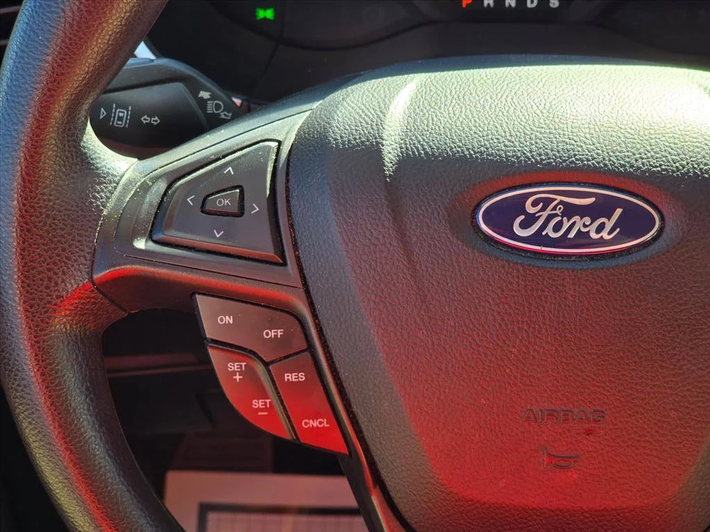 Used 2021 White Ford SE image 13