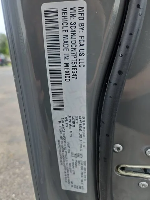 Used 2023 Gray Jeep Limited image 30