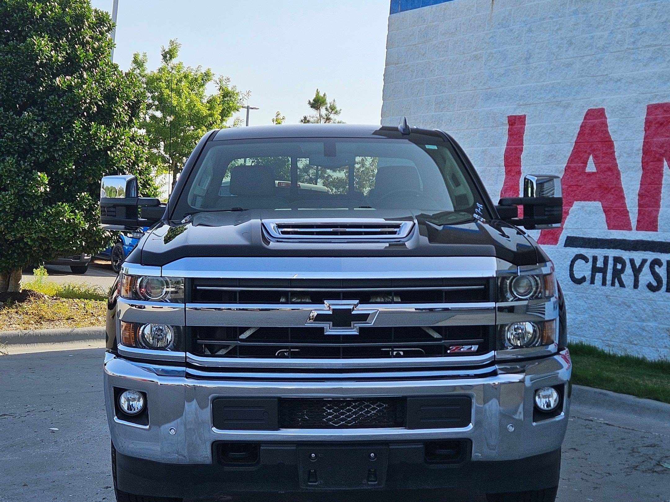 Used 2019 Chevrolet Silverado 2500HD LTZ with VIN 1GC1KTEY9KF102329 for sale in Little Rock