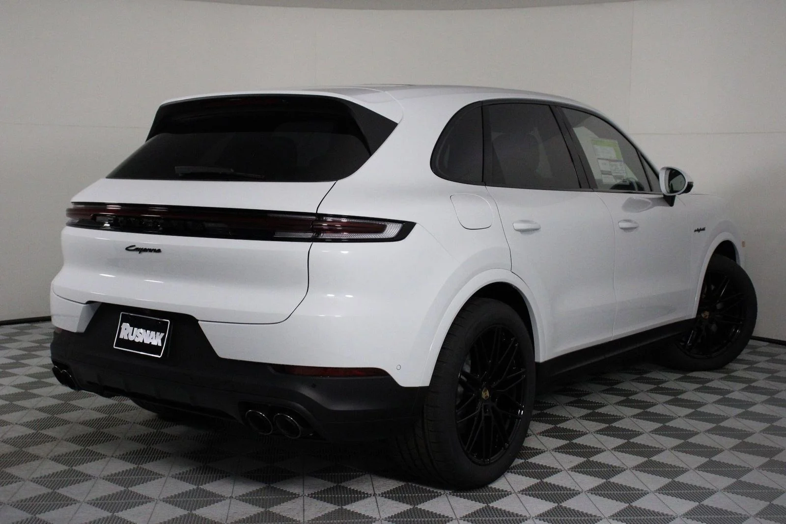 2026 Porsche Cayenne E-Hybrid - Photo 7