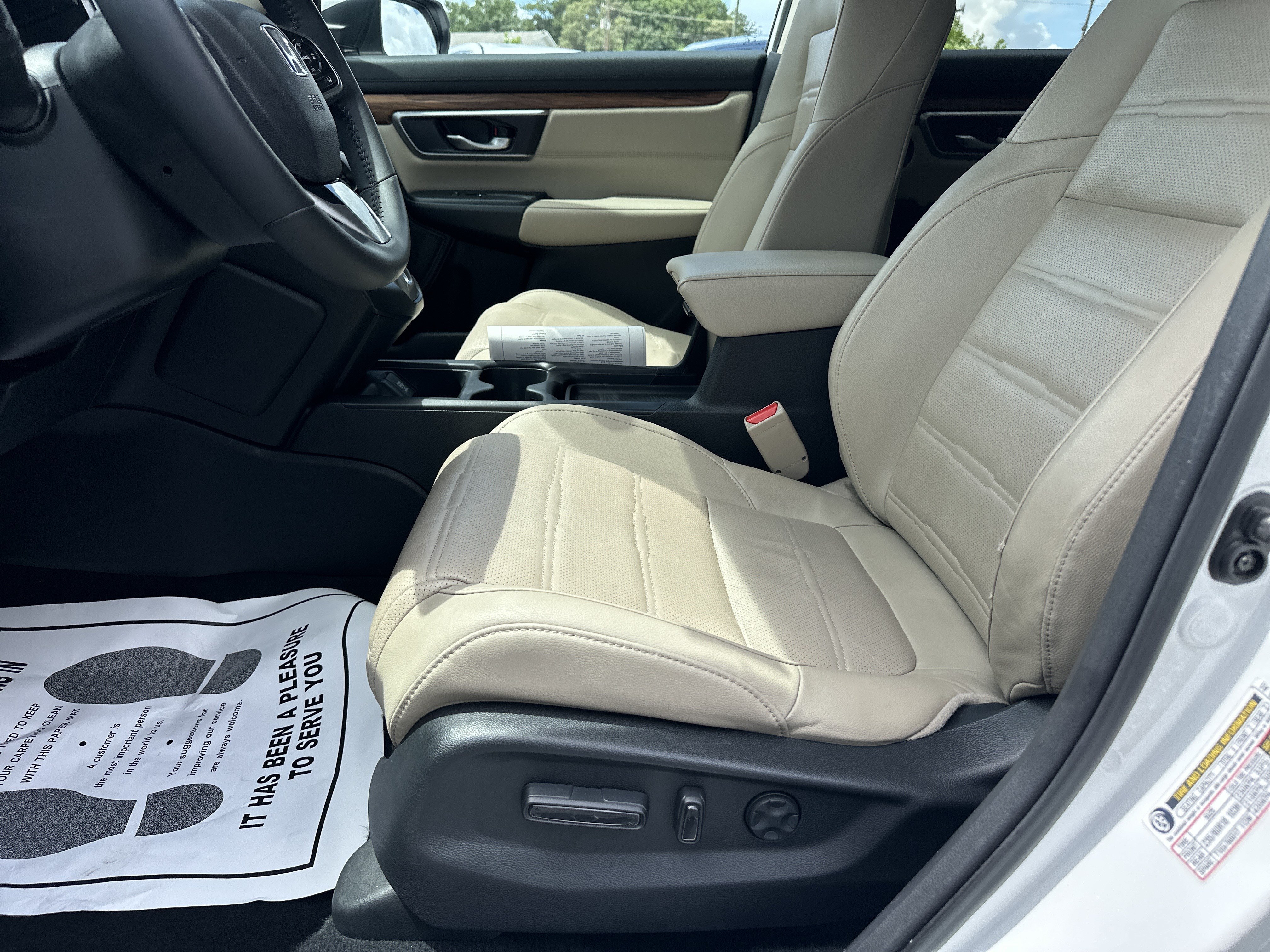 Used 2019 Platinum White Pearl Honda Touring image 9