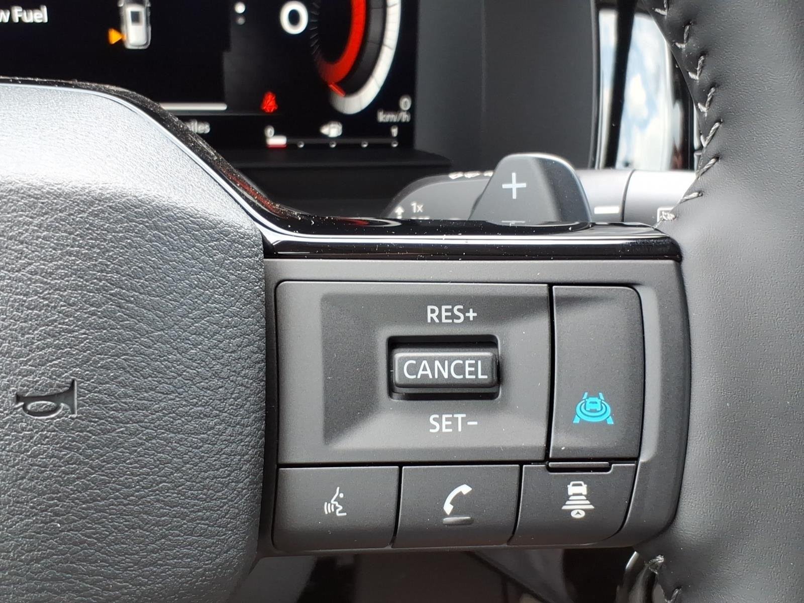 New 2026 Everest White Pearl TriCoat Nissan SL image 15