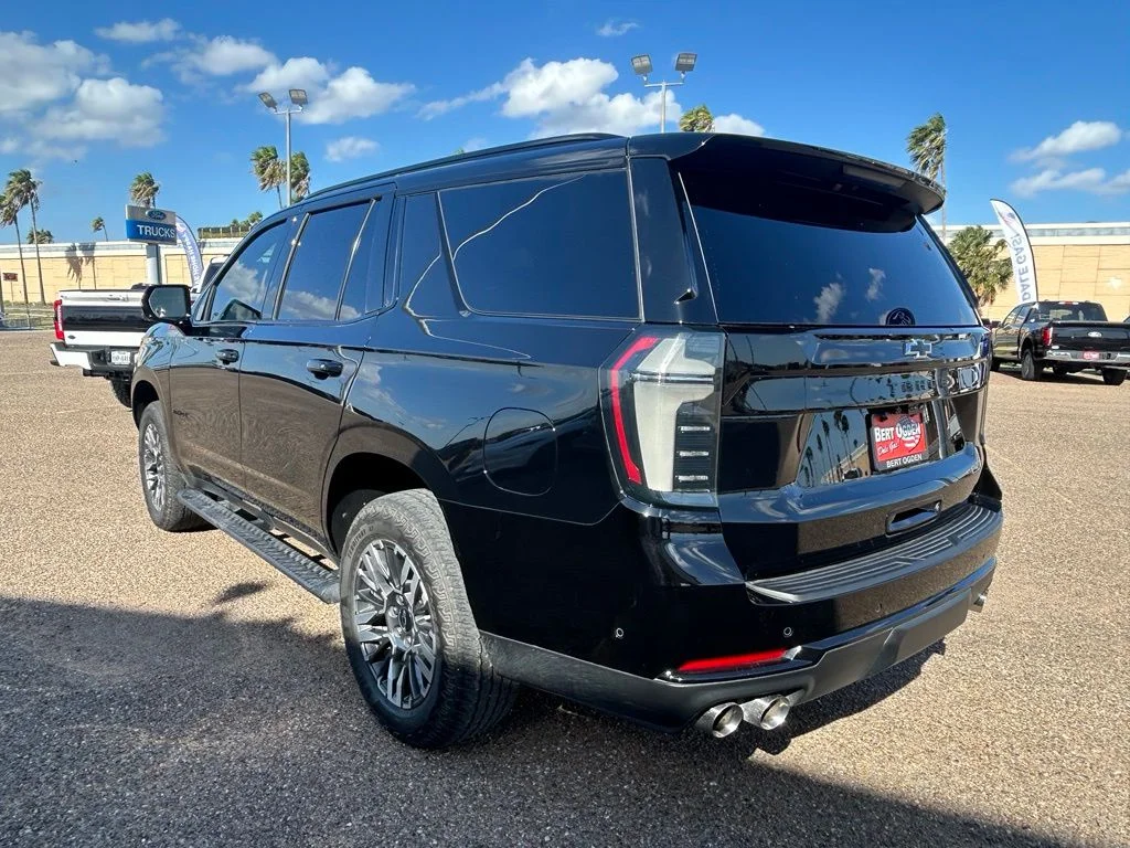 Used 2025 Black Chevrolet Z71 image 4