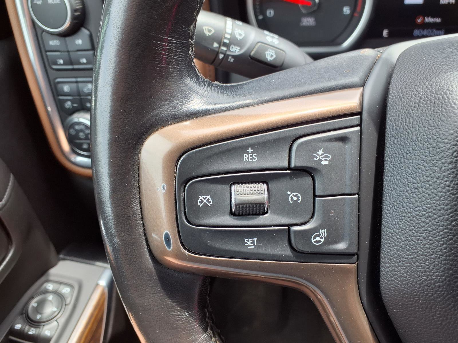 Used 2023 Iridescent Pearl Tricoat Chevrolet High Country image 14
