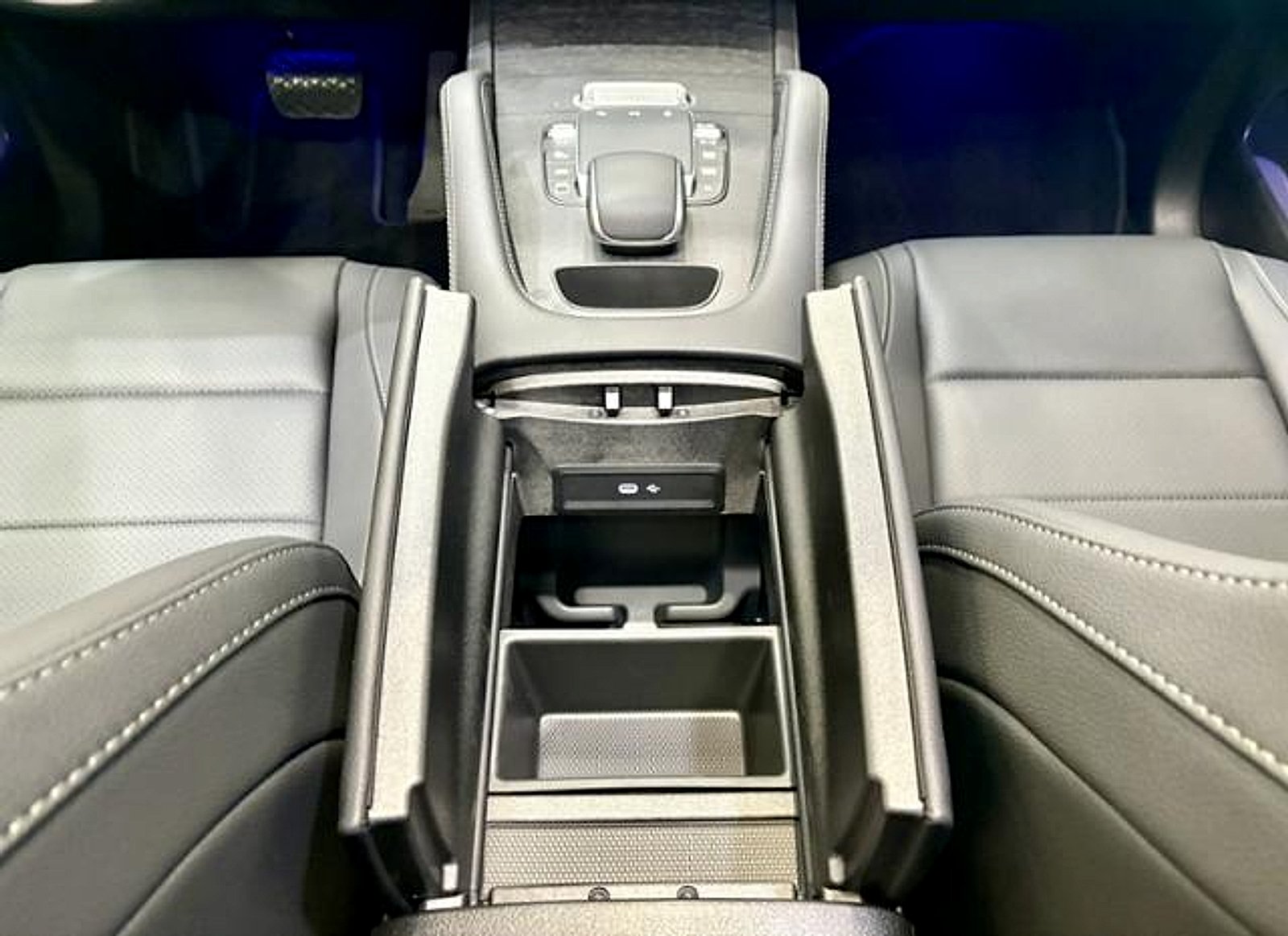 New 2026 Obsidian Black Metallic Mercedes-Benz  image 17