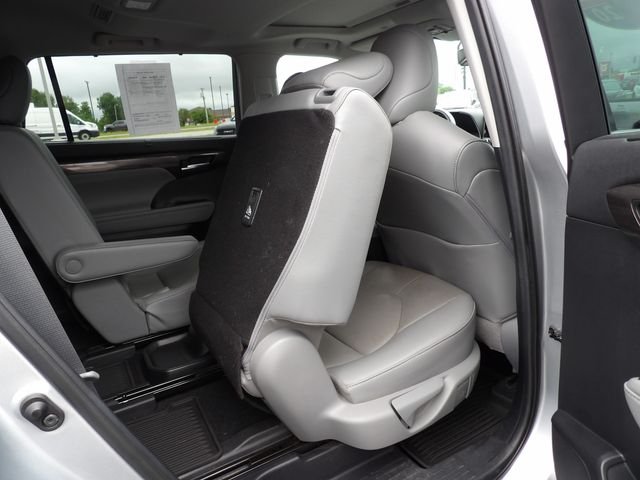 Used 2020 Celestial Silver Metallic Toyota Limited image 49