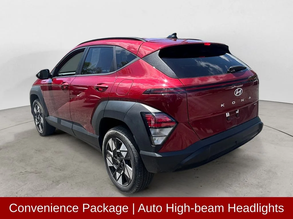 Used 2024 Ultimate Red Hyundai SEL image 3