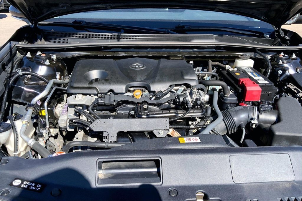 Used 2021 Black Toyota XLE image 29