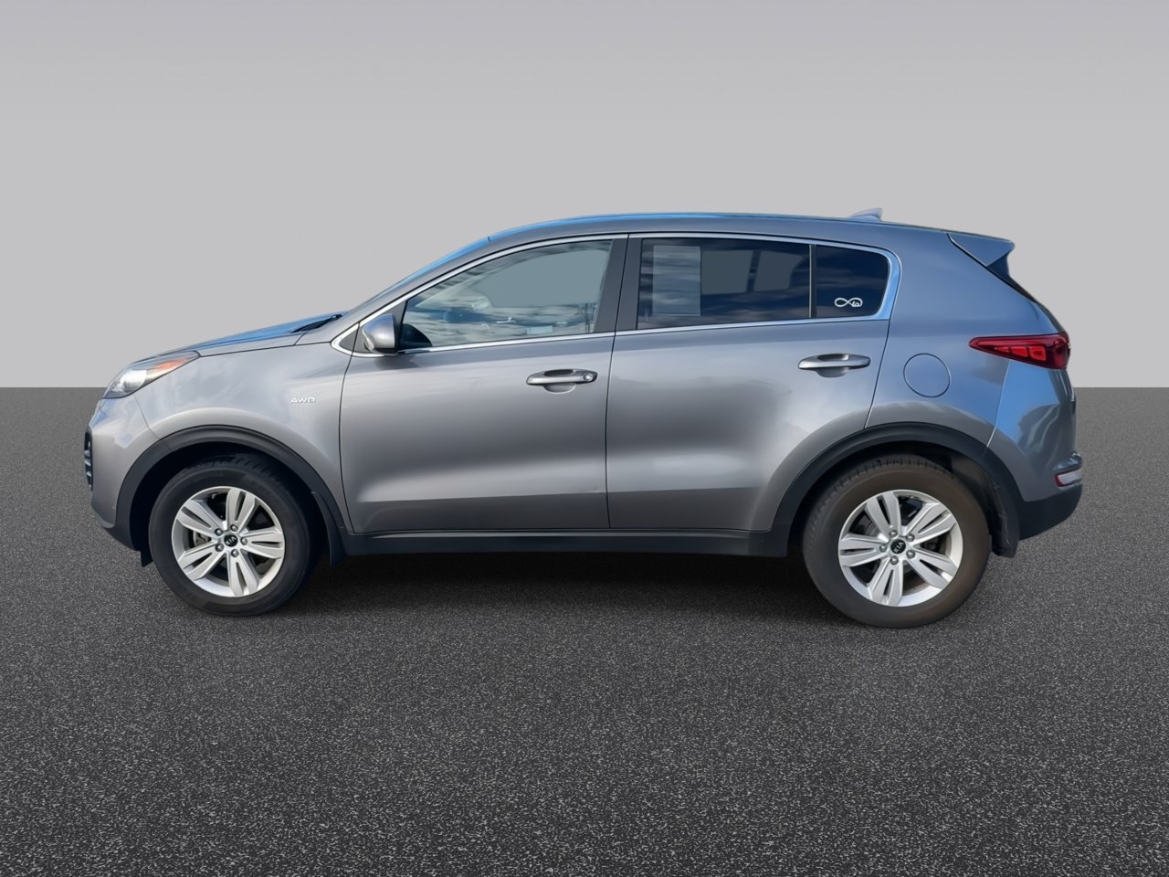 Used 2019 Mineral Silver Kia LX image 5