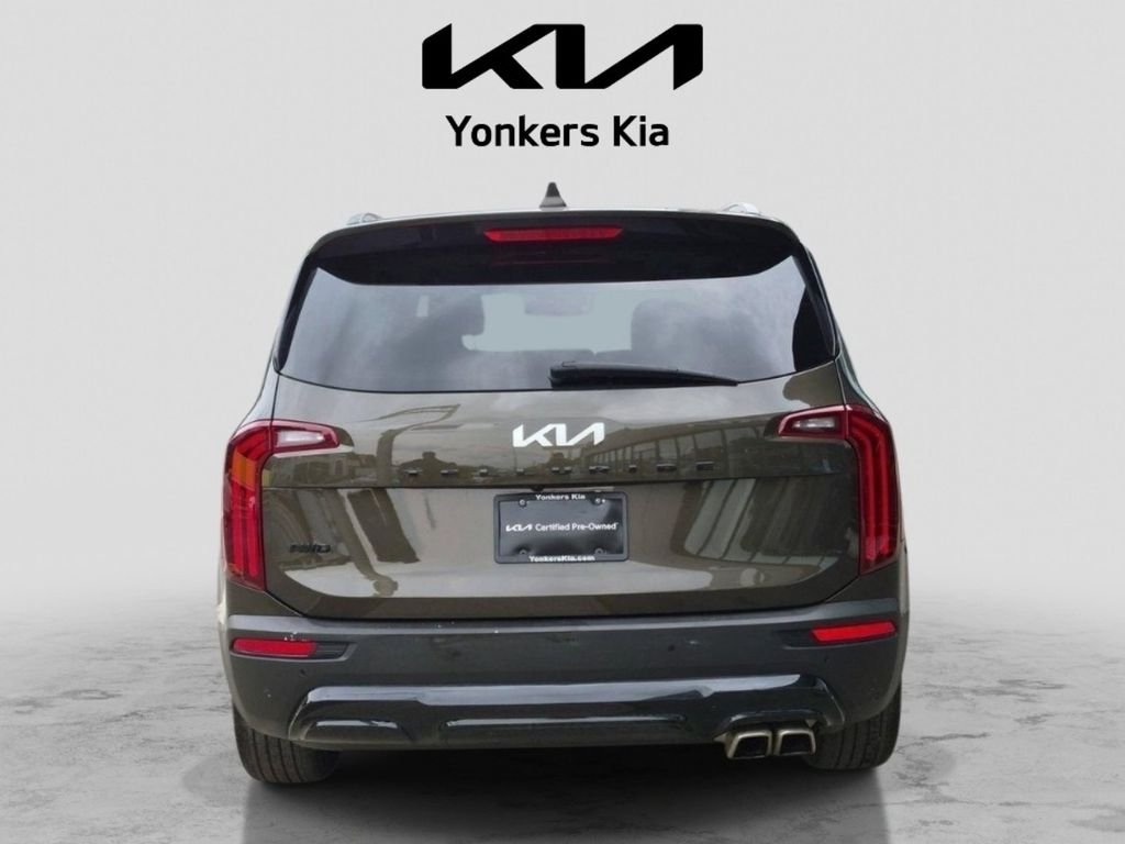 Certified Used 2022 Green Kia EX image 7