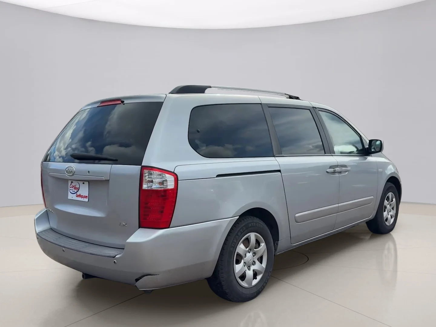 Used 2009 Silver Kia VAN image 5