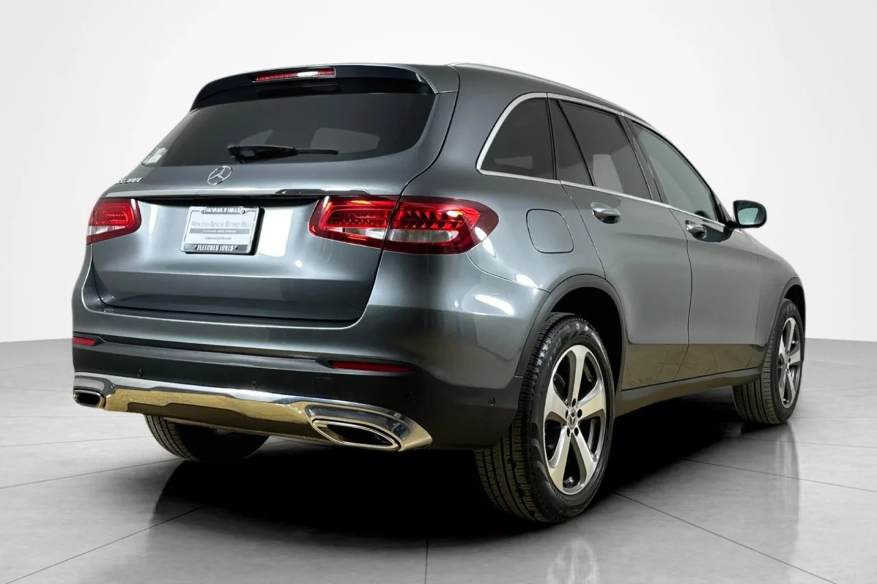 Used 2018 Selenite Grey Metallic Mercedes-Benz GLC 300 image 5