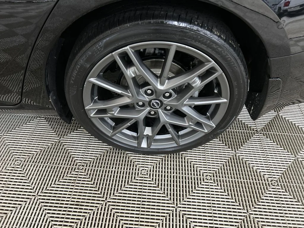 Used 2023 Black Nissan 2.0 SR image 11