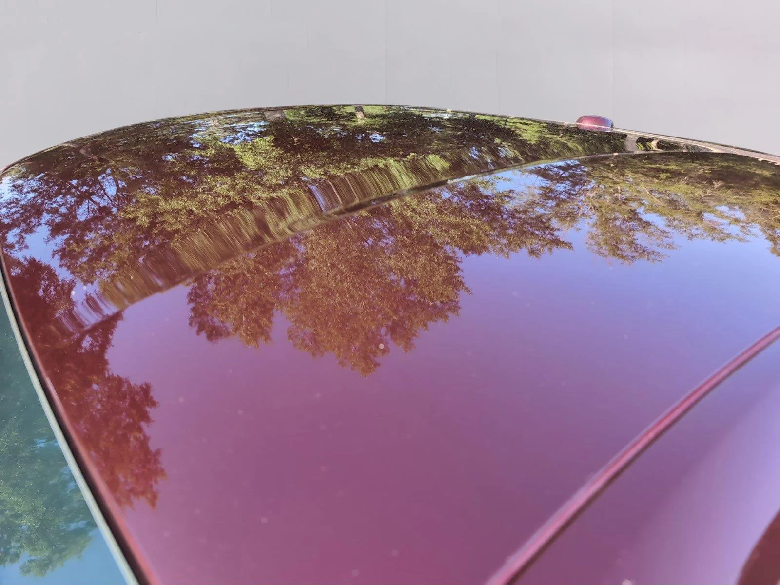 Used 2018 Royal Crimson Metallic Tinted Clearcoat Ford GT Premium image 33