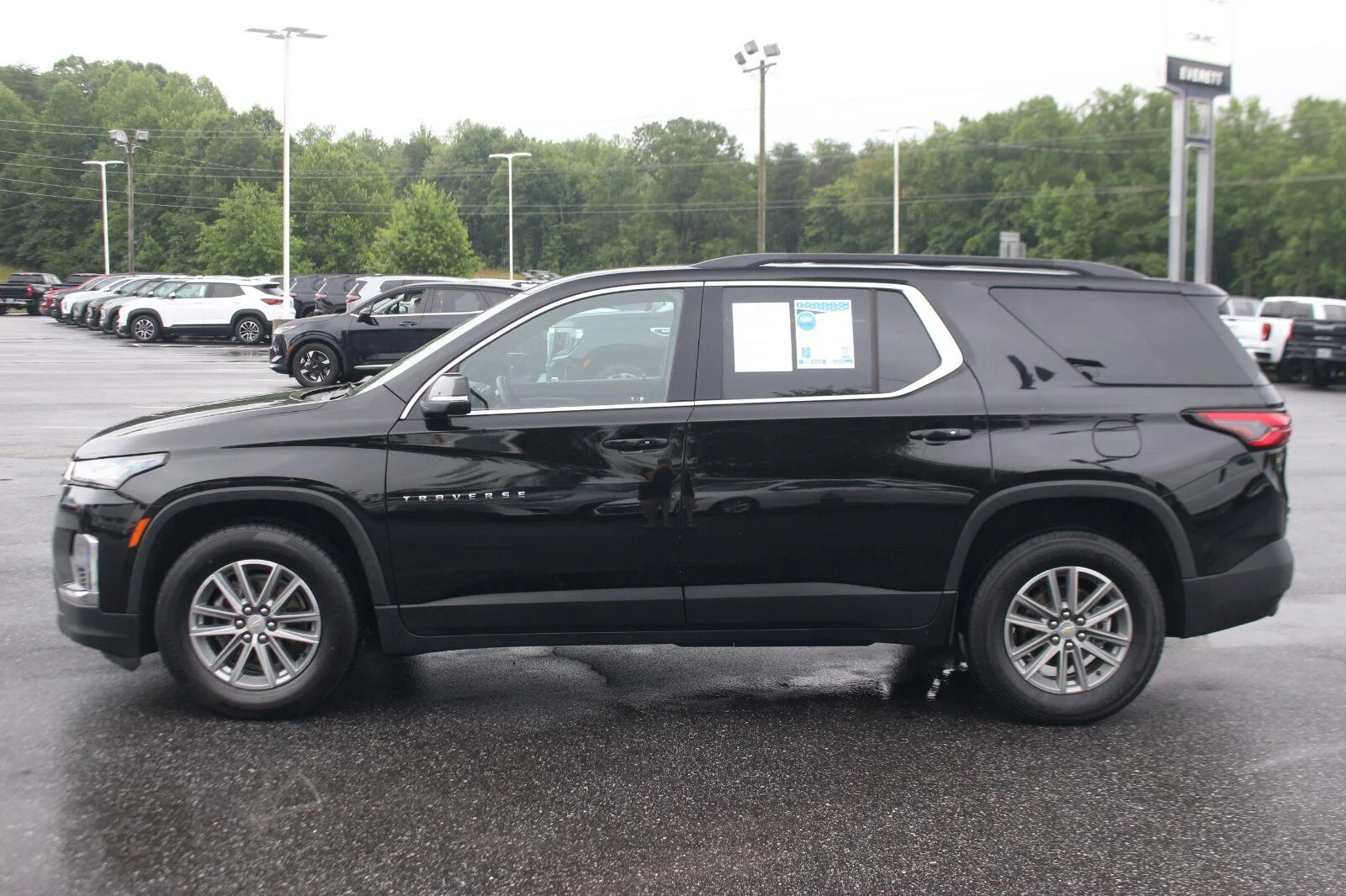 Used 2023 Mosaic Black Metallic Chevrolet LT Cloth image 4