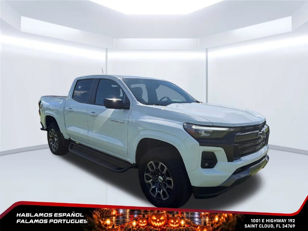 Used 2023 SUMMIT WHITE Chevrolet 4WD Z71 image 7