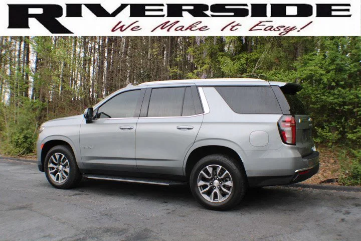 Used 2023 Sterling Gray Metallic Chevrolet LT image 3