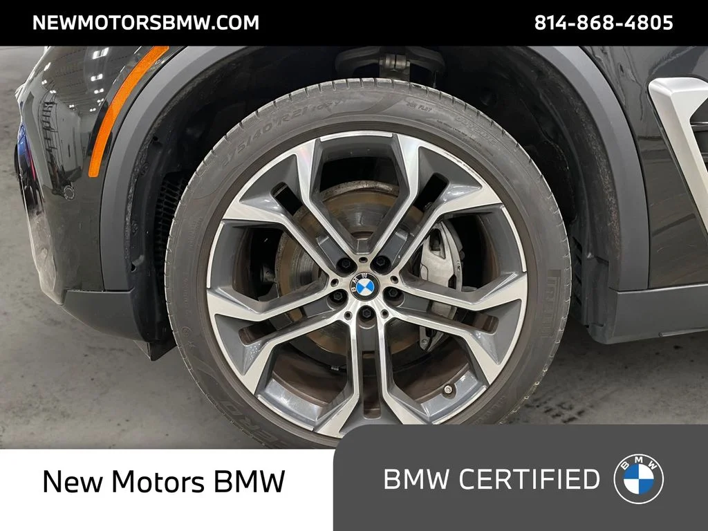 Used 2024 Black Sapphire Metallic BMW xDrive40i image 14