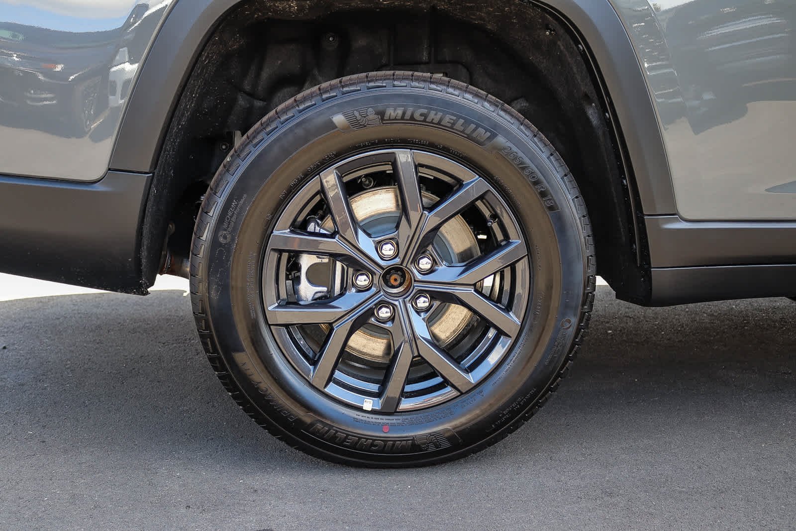 New 2027 Sting-Gray Clear-Coat Paint Jeep Laredo Altitude image 11