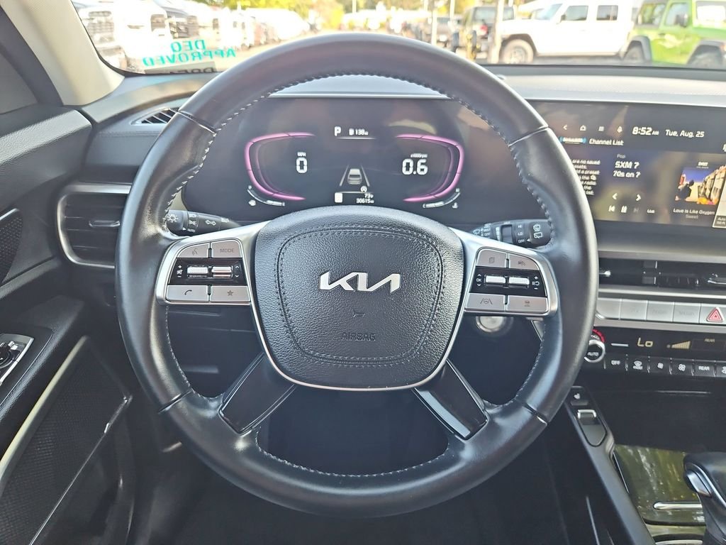 Used 2024 Black Kia S image 14