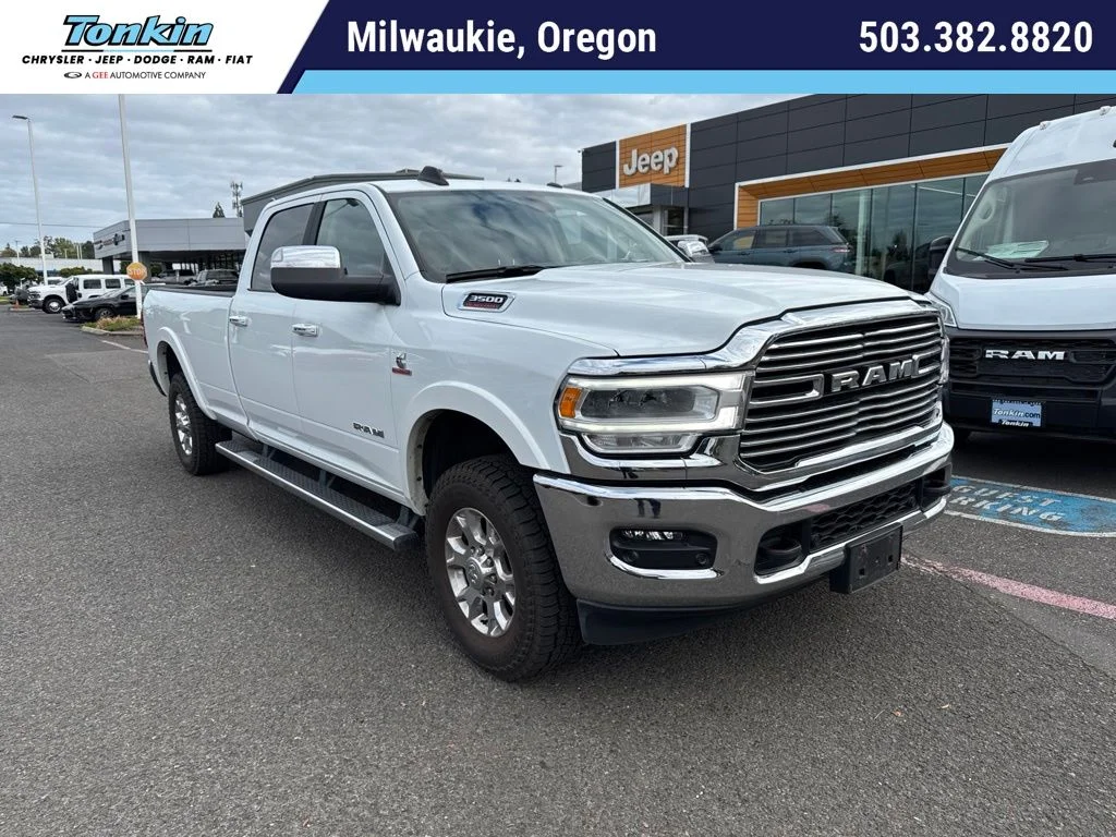 Used 2022 White Ram Laramie image 1