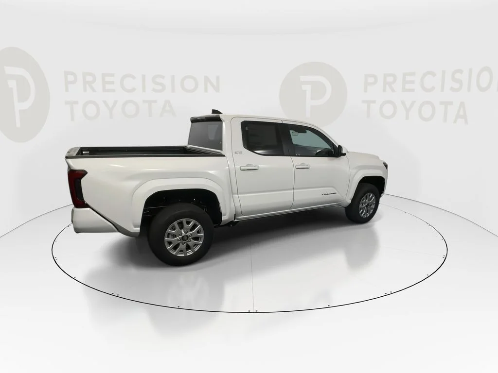 New 2026 Ice Cap Toyota SR5 image 20
