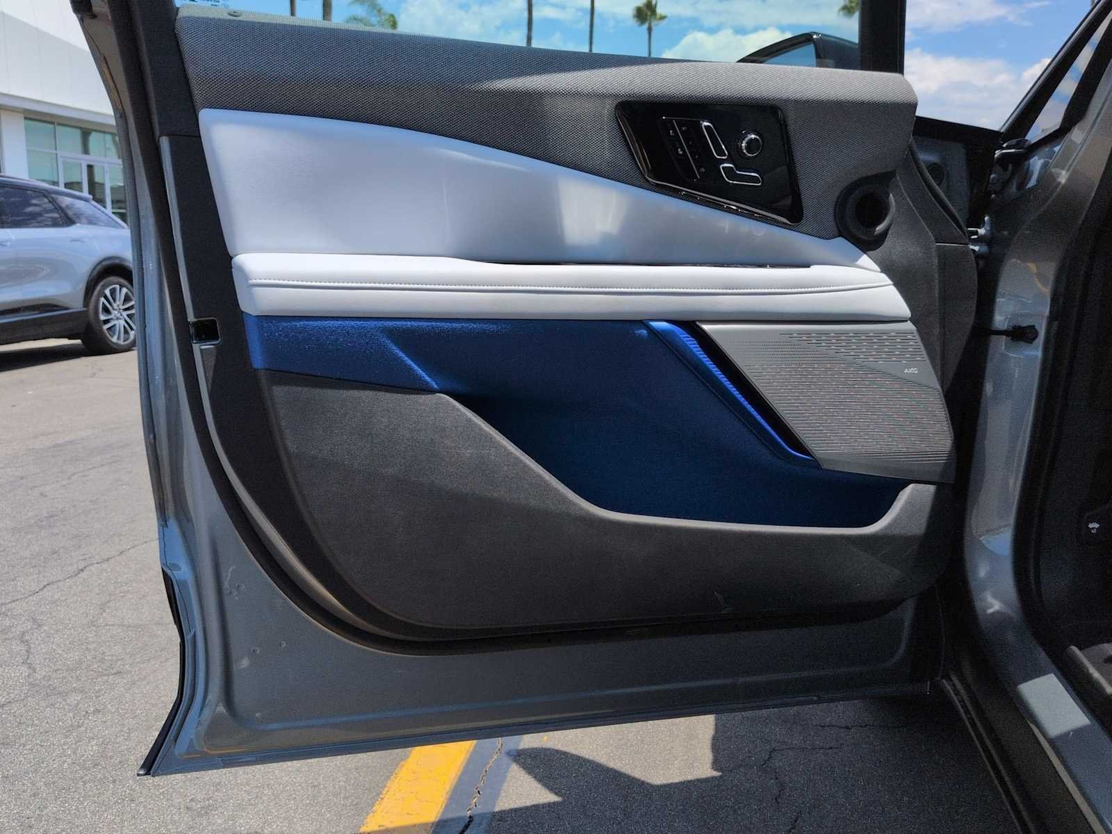 2026 Cadillac OPTIQ Sport - Photo 10
