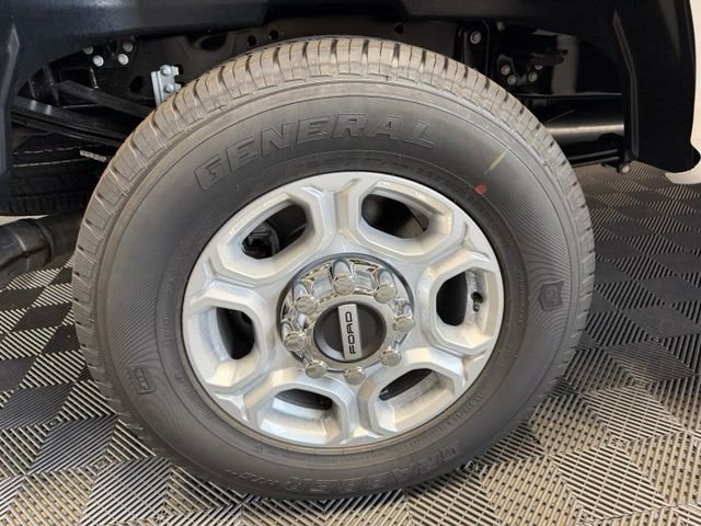 New 2026 Oxford White Ford F-250® XLT image 41