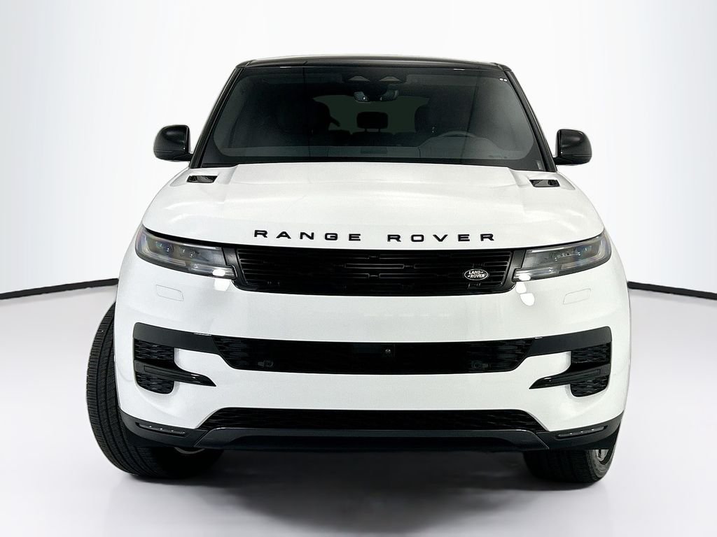 Used 2026 Fuji White Land Rover SE image 2