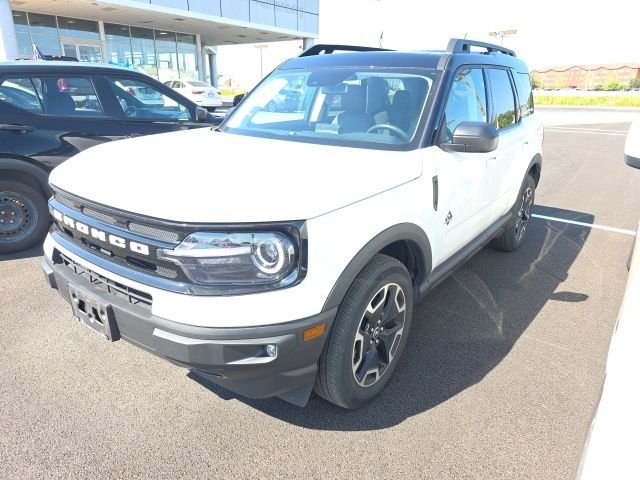 2023 Ford Bronco Sport Outer Banks 4X4's photo