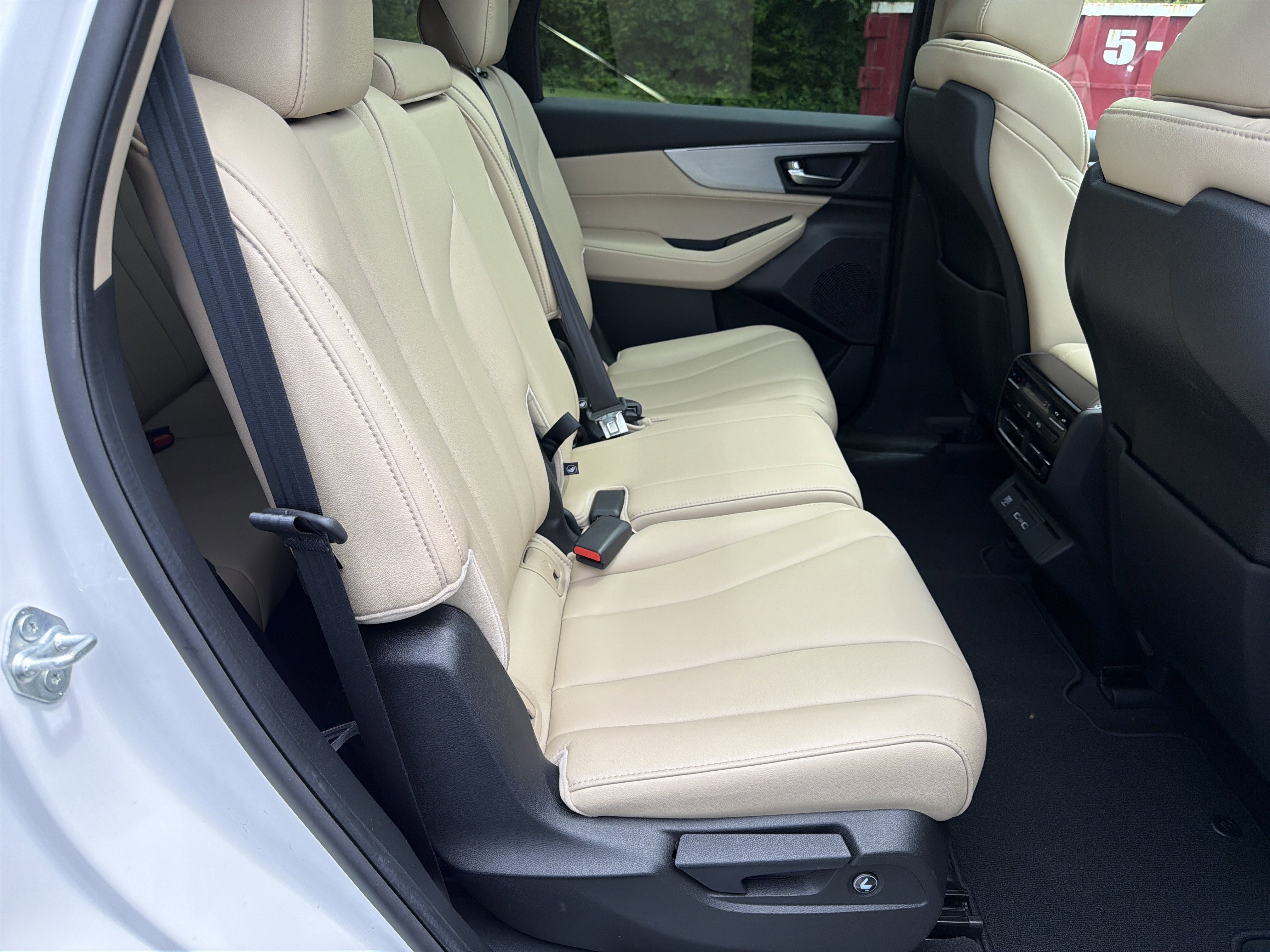 Used 2023  Acura  image 15